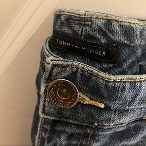 TOMMY HILFIGER SHORTS